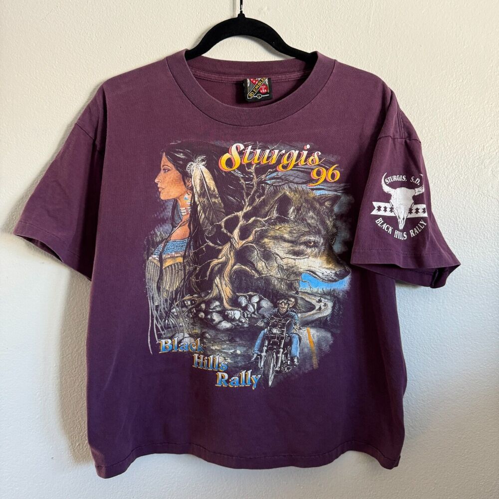 Vintage 1996 90s Sturgis Biker 3D Emblem Black Hills Rally Wolf L T-Shirt Crop